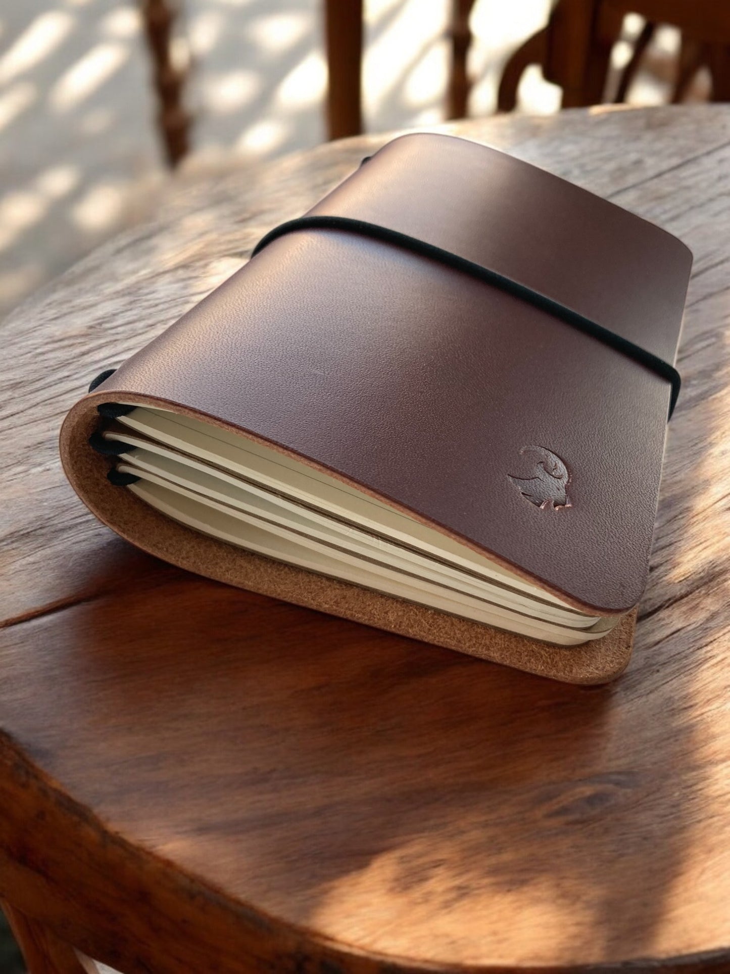 Notebook Cover in Midori-stijl in donker cognac leder