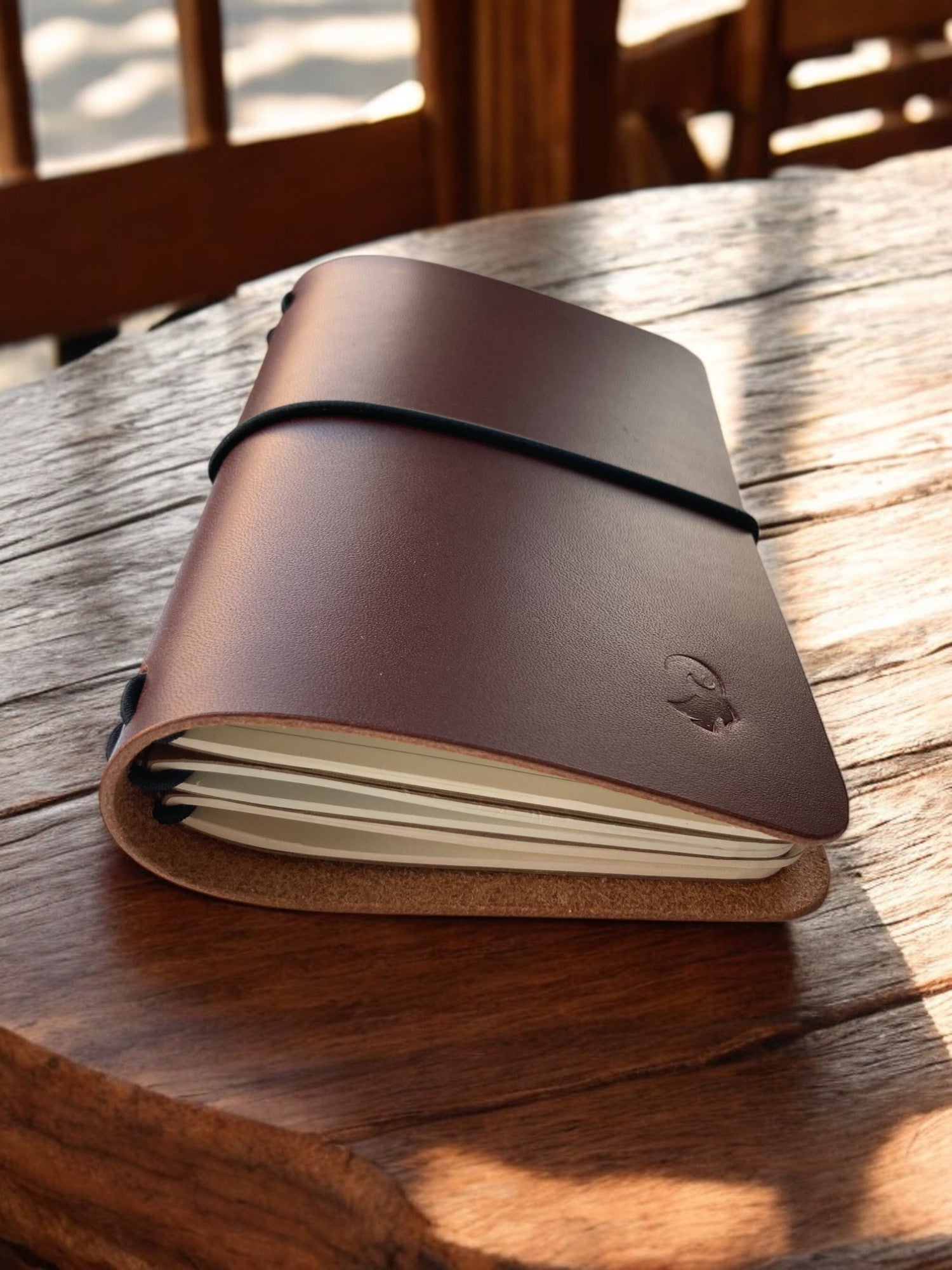 Notebook Cover in Midori-stijl in donker cognac leder